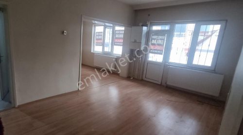 Deniz Yiğit Emlak'tan Fatih Mahallesinde Kiralık 2+1 Daire