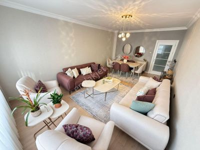 Kuşcağızda Cadde Yakını Asansörlü 3+1 Yapılı Daire