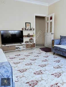 Ömerağa Mahallesinde Satılık Güneş Alan Ferah 3. Kat Daire