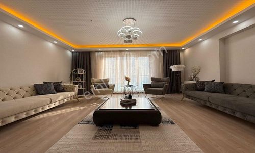 ***kafkaslar`da 4+1 Giyinme Odalı Full Yapılı Fırsat Dairesi***