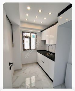 E5 Metro Metrobüz Yakını Sıfır 1+1 Daire