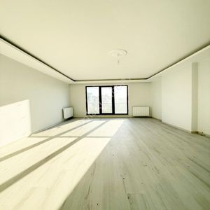 Çekmeköy Yapı Gayrimenkul'den Çatalmeşe'de 2+1 Ara Kat !!