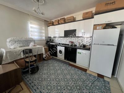 Konum'dan Teras Balkonlu Geniş 1+1 Satılık Fırsat Daire