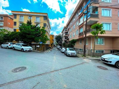 Taşdelen Atatürk Cad.yakını 11 Yıllık 65m2 Otoparklı Kiralık 1+1