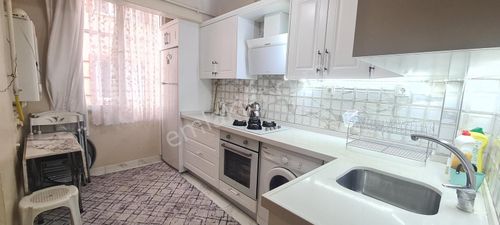 İnegöl Merkezde Satılık 2+1 Ara Kat Daire