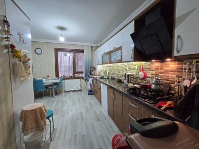 Bağlarbaşı'nda Manzaralı Full+full Yapılı 4+1 Site Dairesi!
