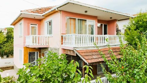 500 M² Müstakil Arsa İçinde Müstakil Villa Denize Cok Yakın 150m