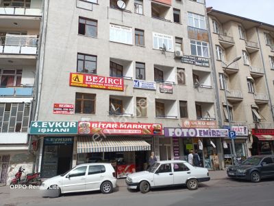 Evkur İşhanında Satılık 2+1 Ofis