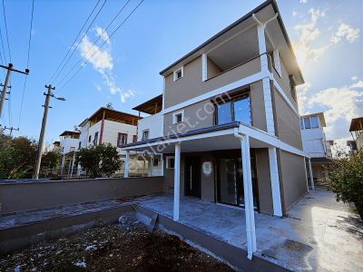 Didim Altınkum Plajına Yakın Konumda 4+1 Müstakil Villa