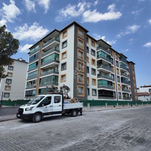 Havuzlu Kahveler Mevkiinde Nezih Sitede Satılık 3+1 Daire