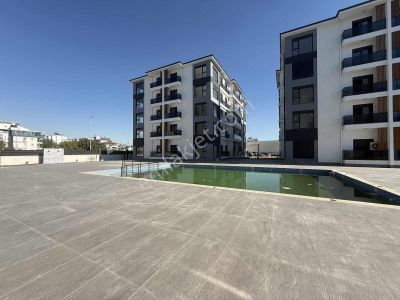 Yeniköy Mah. Kapalı Otoparklı Site İçerisin'de Satılık 2+1 Daire