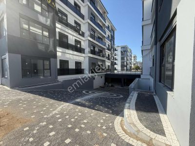 Yeniköy Mah. Kapalı Otoparklı Site İçerisin'de Satılık 2+1 Daire