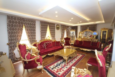 Pursakların Mehmet Zengin'tan Protokol Yolu Kakını Bahçeli Villa 3 Kat 6+1 2 Banyolu