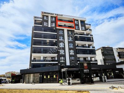 Naim Süleymanoğlu Bulvarın Yıldızı Ekomak Centrium Özelyapım 3+1