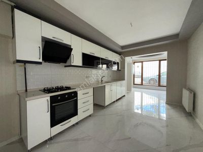 Ufuk Kılıç Emlak'tan Protokol Yolu Yakını 4+1 Giriş Kat Daire