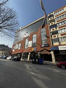 İnegöl Park Caddesi Kaptan İş Hanın'da Kiralık İş Yeri