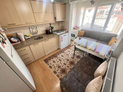 Yüksel'den Edremit'te Kapalı Mutfak Geniş M2 Cam Balkonlu 3+1 Satılık Daire