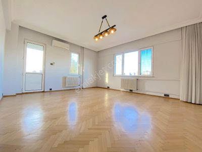 Yenilenmiş Cadde Üzeri, 4. Kat, Aydınlık 2+1 Ofis Hazır