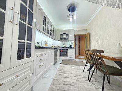 Yeni Rota Emlaktan Merkezi Konumda Satılık 4+1 Daire