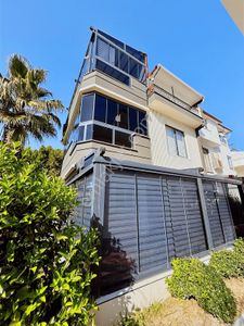 Takasa Açık Kundu Larakent Sitesi'nde Özel Tasarım Köşe Villa