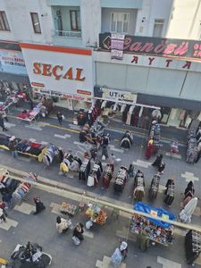 Bağlar Sağlık Ocağında Cadde Üstü Satılık Uygun Daire