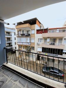 Realty World Akar'dan Seferihisar'da Fırsat Daire