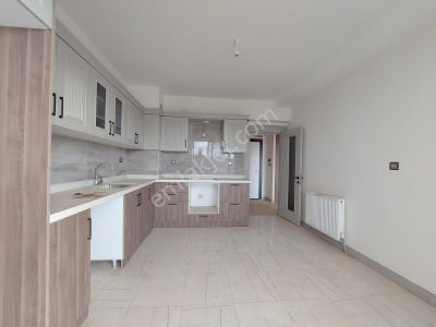 Yeni Rota'dan Site İçi Geniş Satlık Sıfır 3+1 Daire