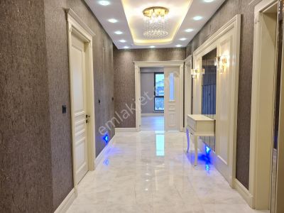 Yeni Rota Emlaktan Lüx Yapım 5+1 Daire