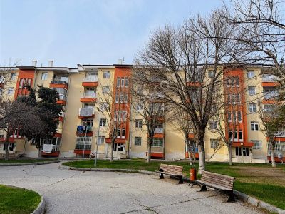 Rıza Acar'dan Kardelen Mahallesi Oleys 2 Sitesinde 3+1 Üst Kat