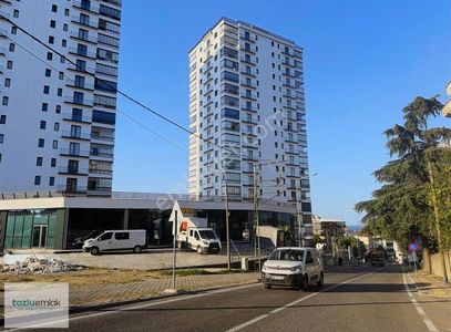 Tozluemlak'tan Deniz Manzaralı B4 Kata İmarlı 10 Dairelik Köşe !