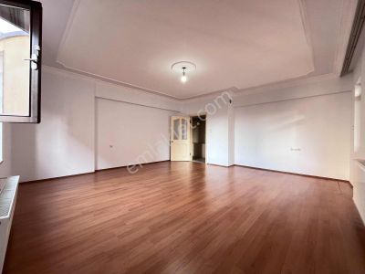 Çarşı Merkezde// Kiralık 3+1 Daire