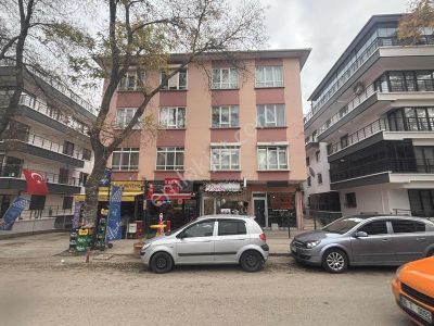 Kuttaş'tn Bahçelide Kot 1 De İçi Yapılı 2+1 Metro Yakını Daire