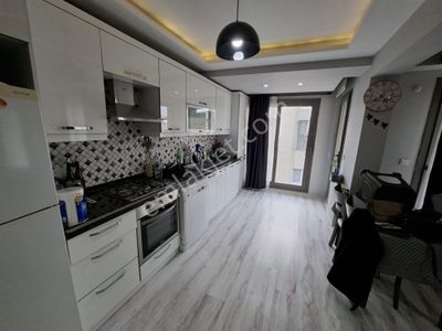 Güneş'ten Koşu İzban 5dk 2+1 95m A.mutfak Balkon 4.kat Asansör