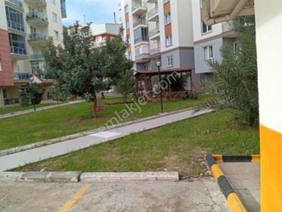 Efeler Işıklı Yolu Üzerinde Takasa Açık Satılık 4+1 Daire..