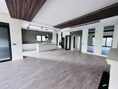 Döşemealtı Yeşilbayır'da 4+1 Satılık Müstakil Lüks Villa