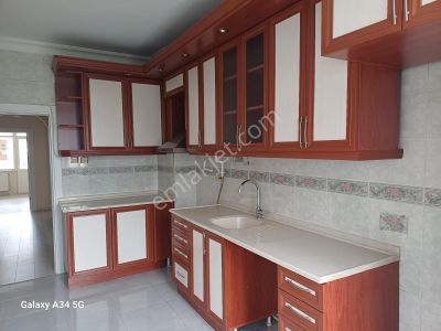 Edirne Esentepe Bankamatikler'de Evebeyn Banyolu 3+1 Masrafız