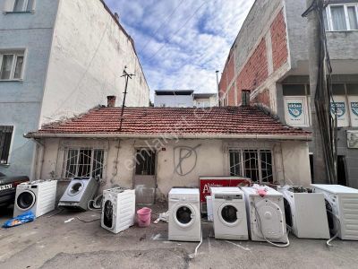 Beşevler Konak Mh Satılık 126 M2 Arsa