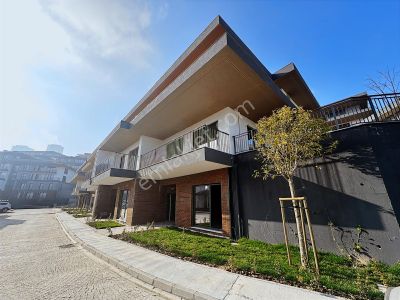 Bahçeşehir Emlak Konut Vadi Evleri 1. Etap Satılık Köşe Villa