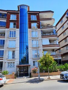 Cumhuriyet Okulunun Karşısında Satılık 3+1 Daire (kredi Çekilir)