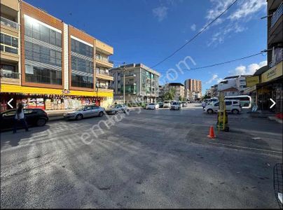 Pazaryeri Karşısı Kupon Hareketli Lokasyonda Kiralık Dükkan