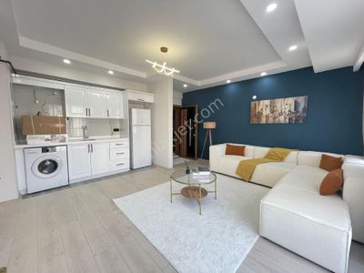 Atakum Körfez Tramway Durağına 3 Dk Satılık Eşyalı 1+1 Daire