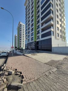 Ruha Emlak'tan Karaköprü Masukta Kiralık İş Yeri