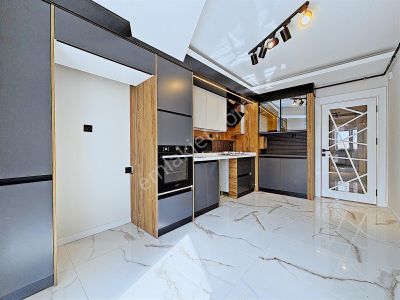 Yuv*** Çarşı Merkezde Yüksek Kredili Sıfr Ultra Lüks 3+1 Daire