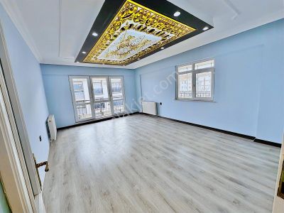 Sincan Tandoğan Mah. 3+1 Full Yapılı 6 Yıllık Satılık Daire