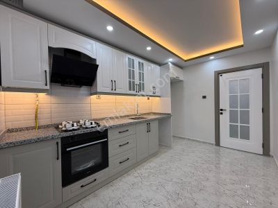 Barışmanço'da/blv Üzeri/3+1/k.mutfak/lüks Yapılı/işyerine Uygun