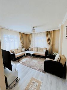 Atatürk Mah. Metroya 2dk Mesafede Geniş Satılık 2+1