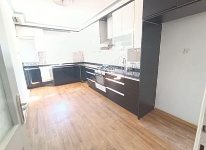 Esse My Home Dan Güzelyalı Da 4+1 Kapalı Mutfak Agiat Okulu Cıvarı