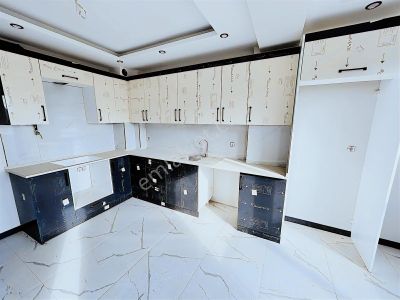 Emlak Center'dan 2+1 Kapalı Mutfak, Arakat, Sıfır Daire