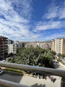 Karaköprü'de 4+1 Tekli Daire