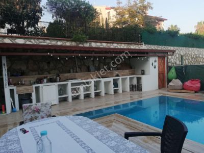 Merkezde 3+1 Fiyatına Satılık Tam Müstakil Villa